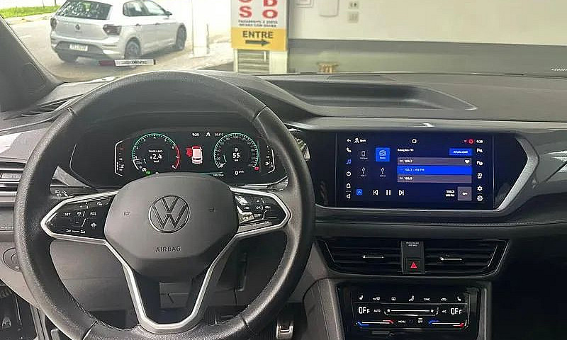 Volkswagen Taos High...