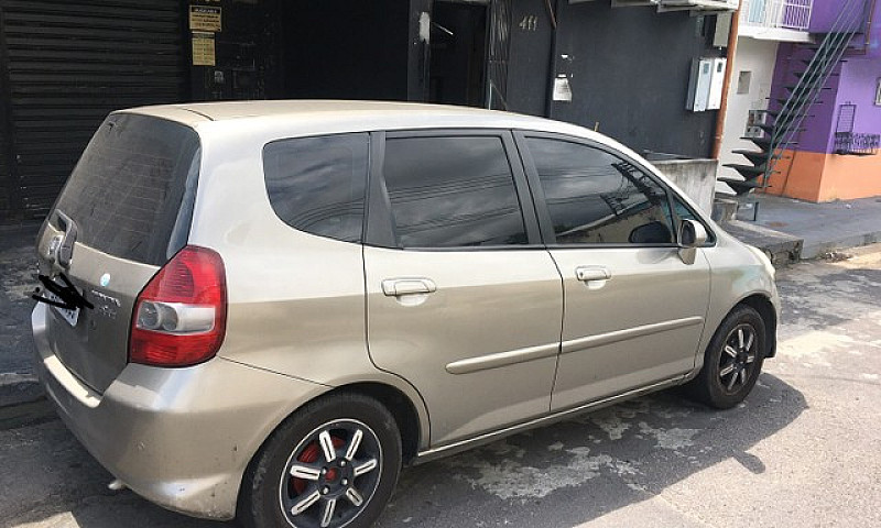 Honda Fit ...