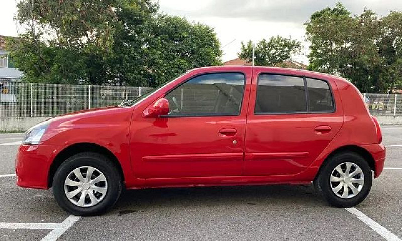 Renault Clio Express...