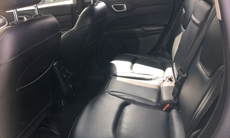 Jeep Compass Longitu...