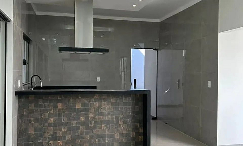 Ótima Casa A Venda N...