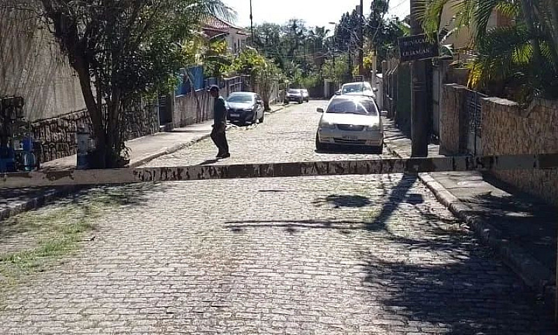 Kitnet Mobiliada Alt...