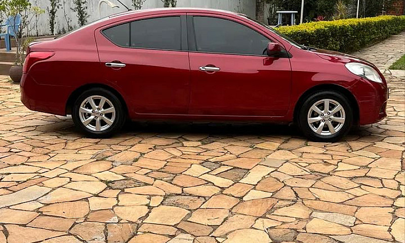 Nissan Versa Sl 1.6 ...