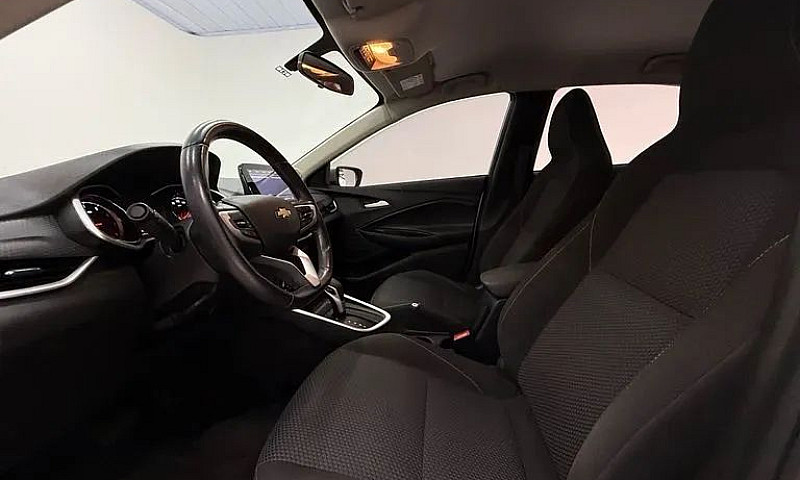 Chevrolet Onix Plus ...