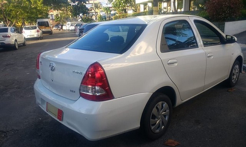 Toyota Etios ...