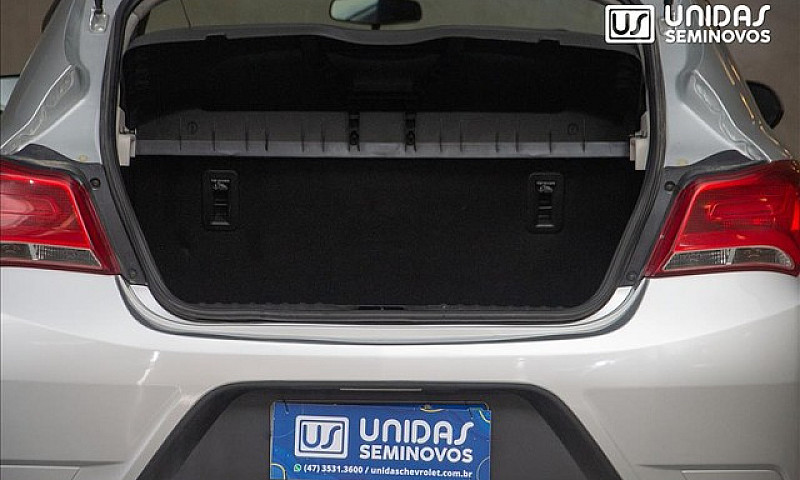 Chevrolet Onix 1.4 M...