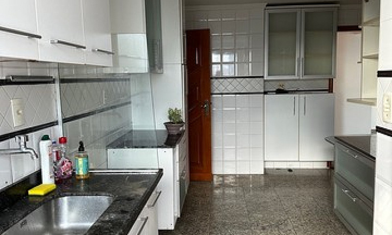 Montpllier Apartamen...
