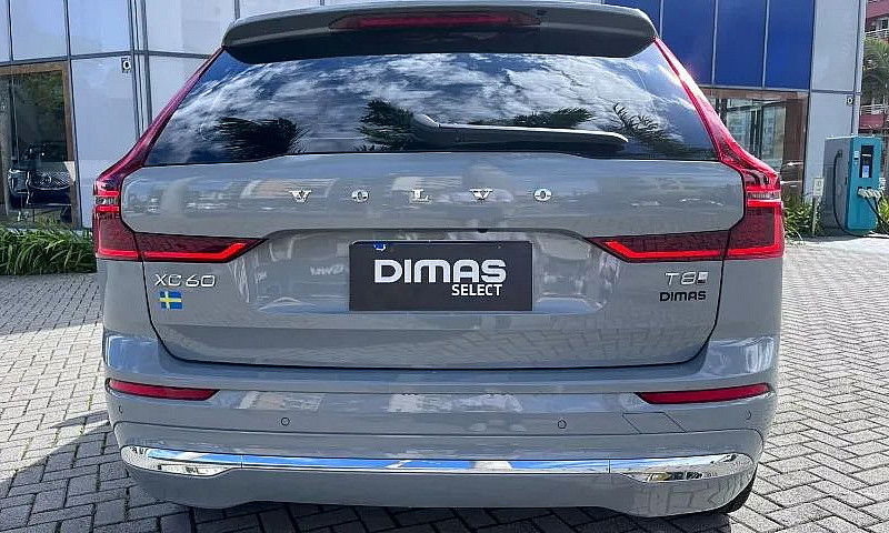 Volvo Xc-60 T-8 Ultr...