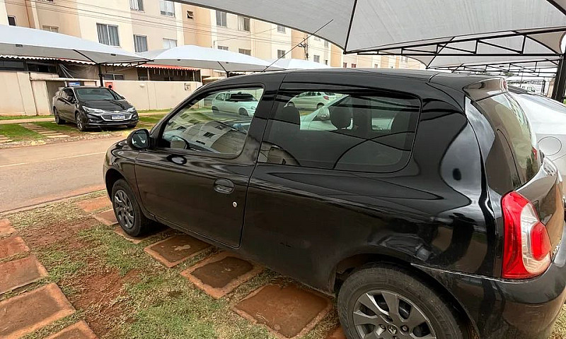 Renault Clio Authent...