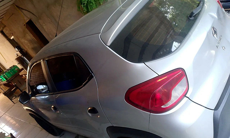 Renault Kwid Zen 1.0...