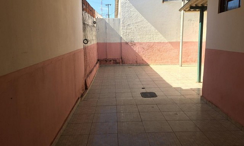 Brasília - Casa Padr...