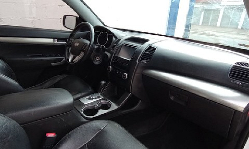 Sorento 2.4 2013 4X2...