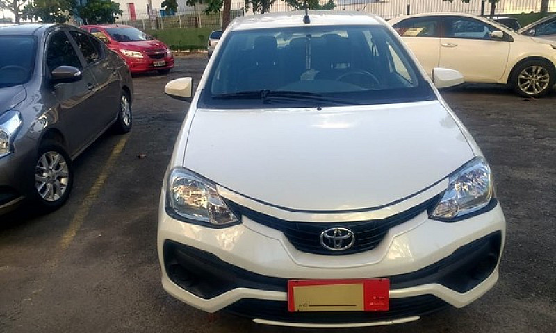 Toyota Etios ...