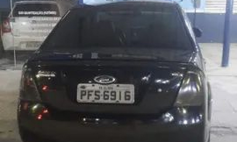 Ford Fiesta ...