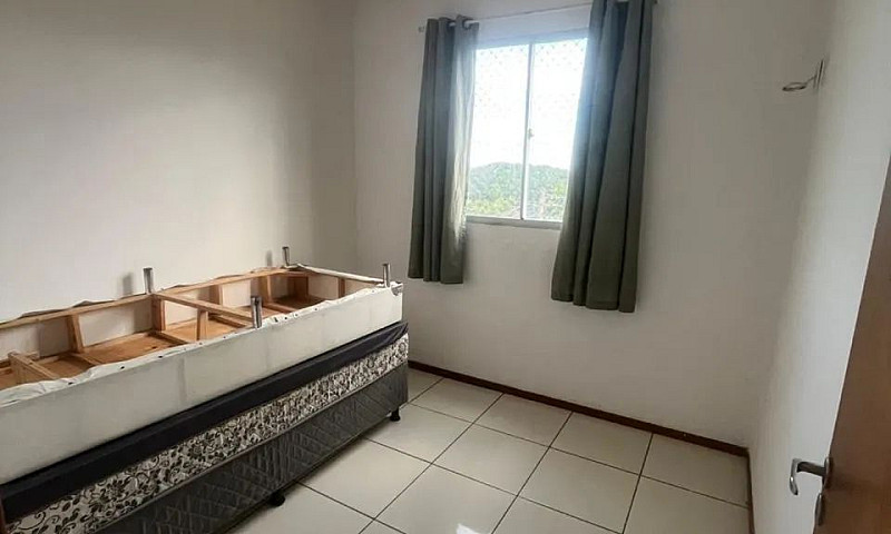 Alugo Apto 2 Quartos...