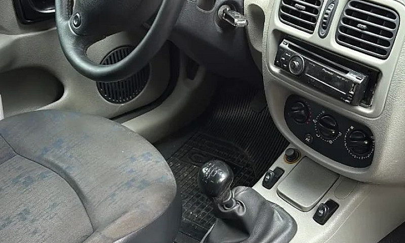 Renault Clio Auth. /...