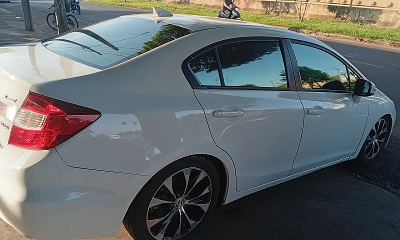 Honda Civic Sedan Lx...