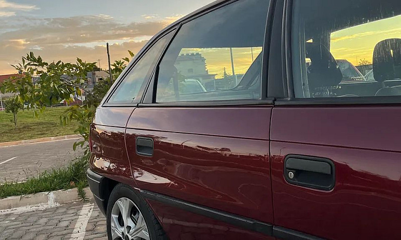 Chevrolet Astra Gls ...
