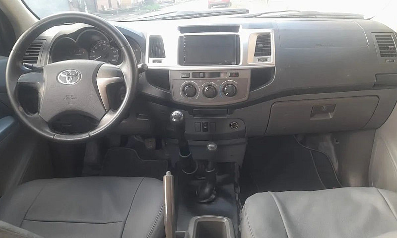 Toyota Hilux Cd D4-D...