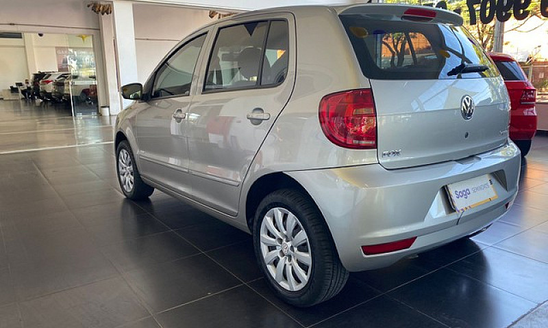 Volkswagen Fox 1.6 V...