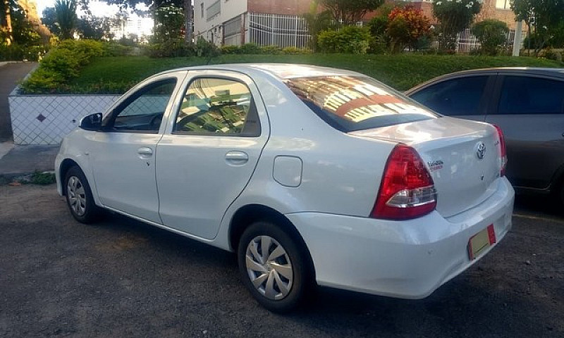 Toyota Etios ...