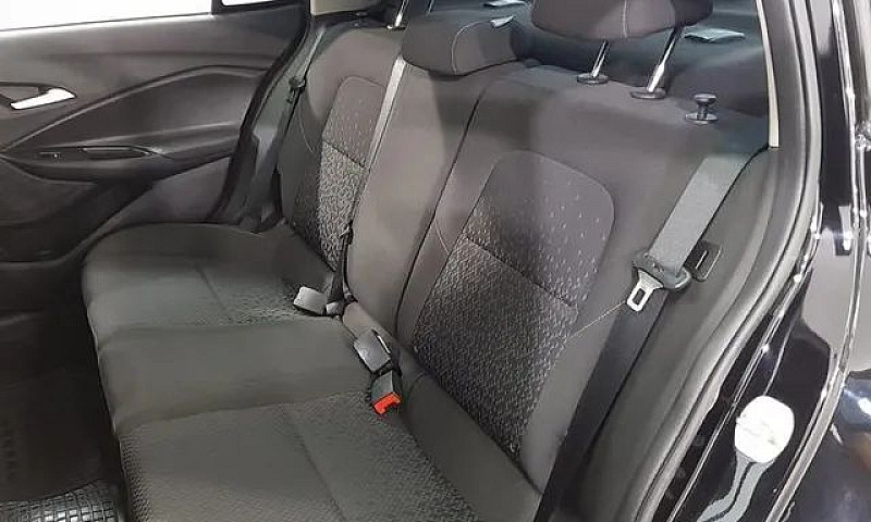 Chevrolet Onix Plus ...