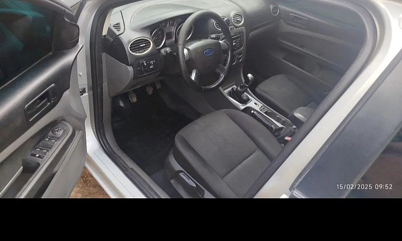 Ford Focus 1.6 S/Se/...