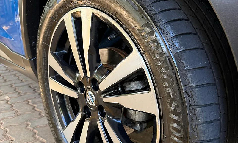 Nissan Kicks Advance...