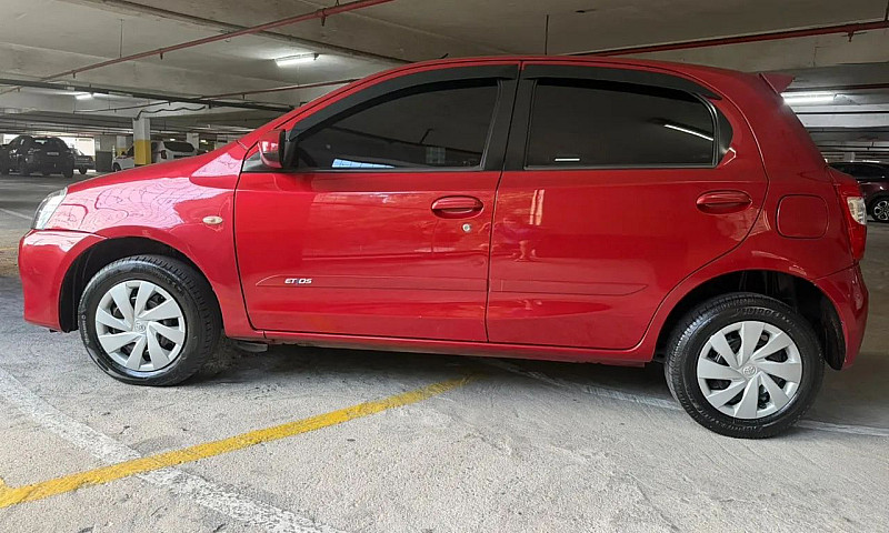 Toyota Etios Xs 1.5 ...