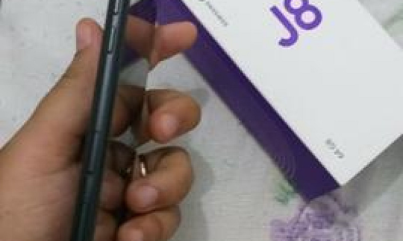 Galaxy J8...