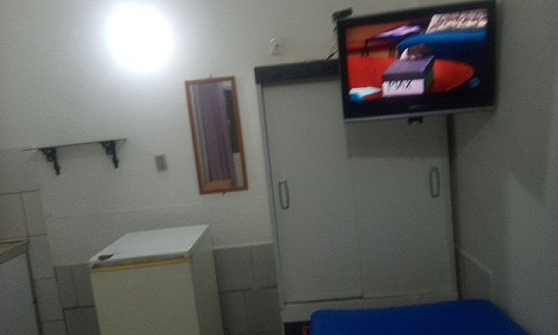 Quarto Para Moça...