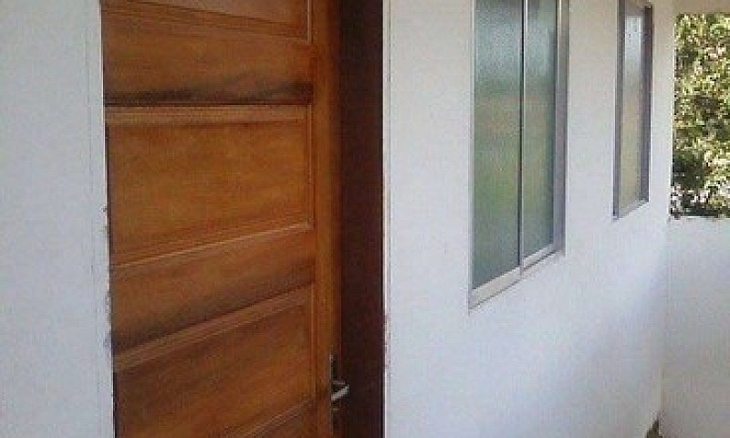 Casa Para Venda 2 Qu...