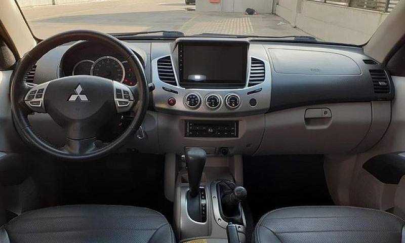 Mitsubishi L200 Trit...