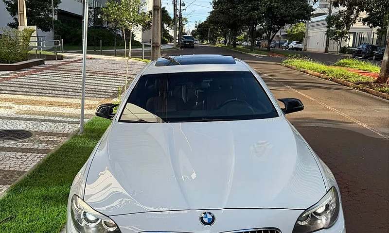 Bmw 528Ia M Sport 2....