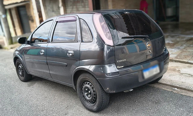 Chevrolet Corsa Hat....