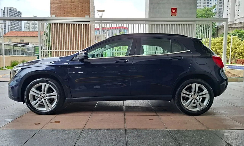Mercedes-Benz Gla 20...