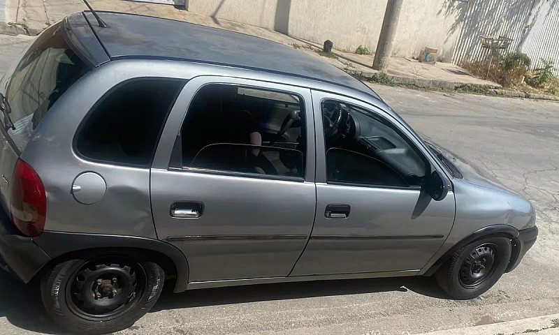 Chevrolet Corsa Supe...