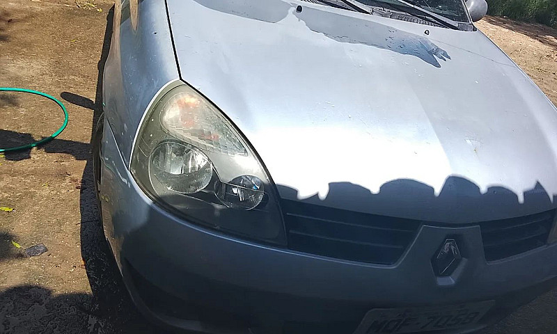 Renault Clio Authent...