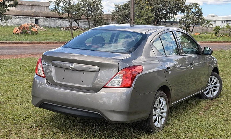 Nissan Versa 1.0 12V...