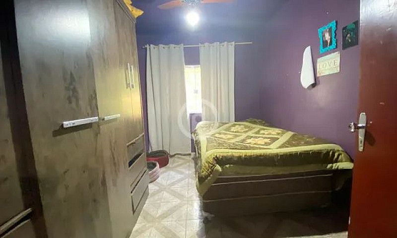 Casa À Venda No Bair...