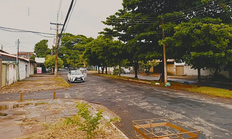 Casa Com 3 Quartos S...