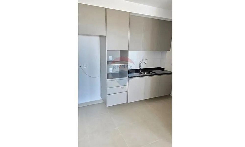Studio Moderno Com M...