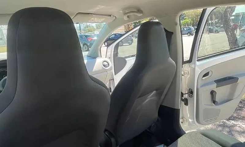Volkswagen Up! Move ...