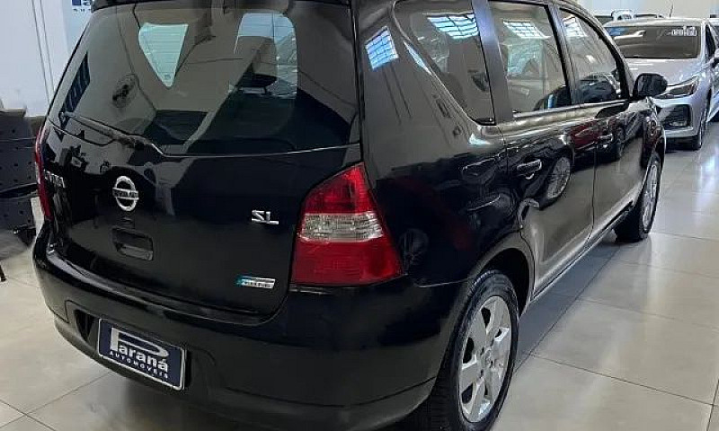 Nissan Livina Sl 1.8...