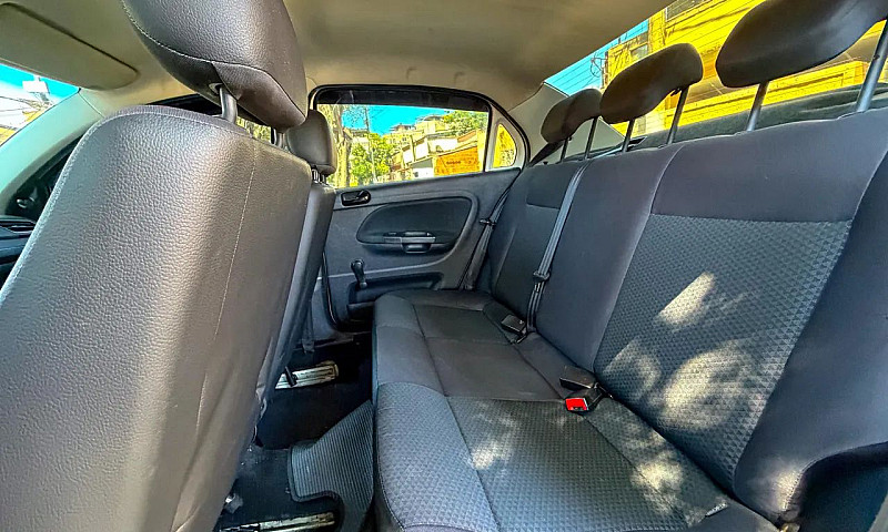 Volkswagen Voyage 1....