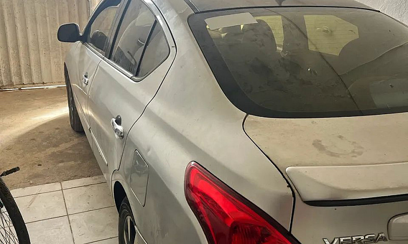 Nissan Versa Sl 1.6 ...