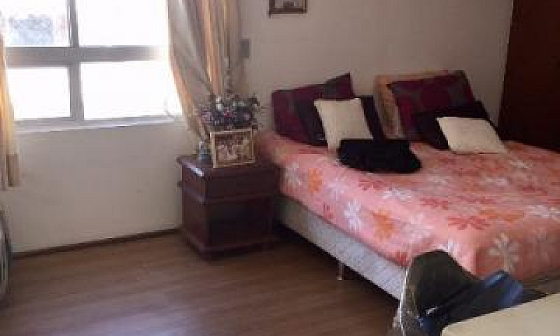 Apartamento, Na Alde...