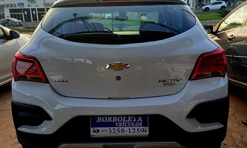 Chevrolet Ônix Activ...