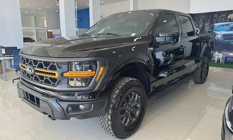 Ford F-150 Tremor 5....