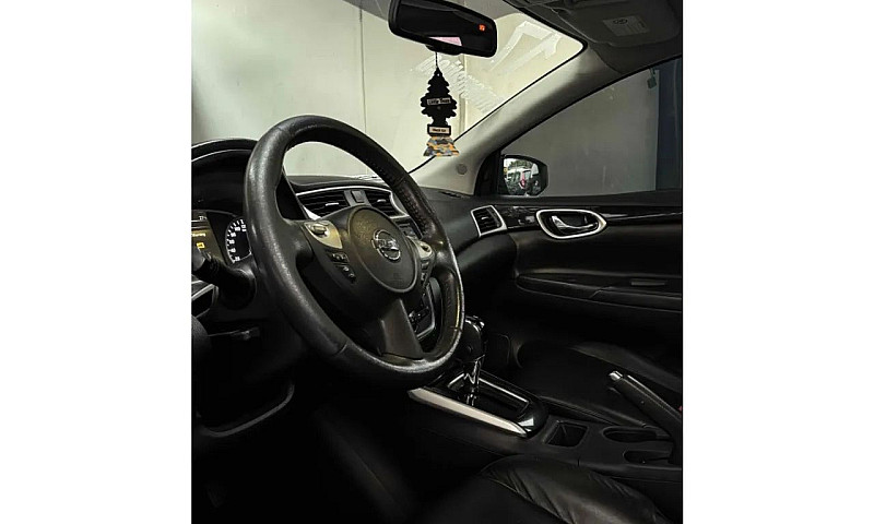 Nissan Sentra Sl 2.0...